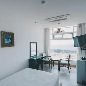 3* Hotel White House